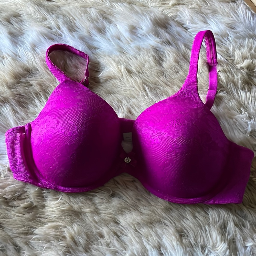 38C Victorias Secret Purple Underwire Bra